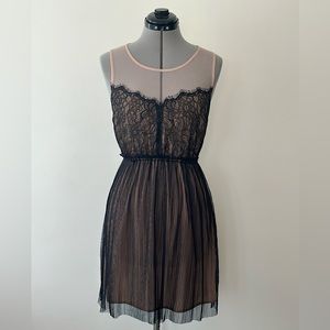 Forever 21 - Lace - Mesh - Dress - Size medium